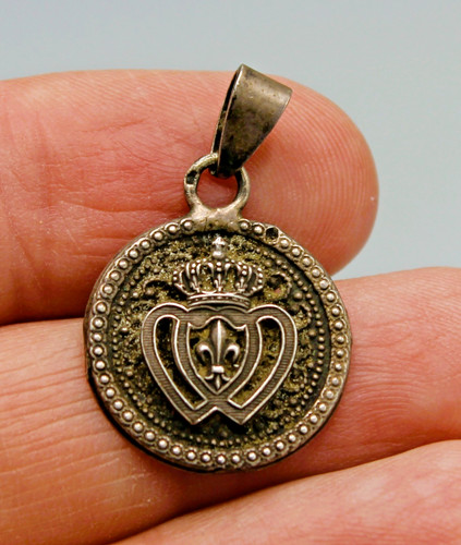 Ancienne medaille pendentif - ancienne,